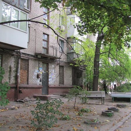 Apartment On Sobornyi Avenue 143 Near Intourist Hotel Zaporizhia Ngoại thất bức ảnh